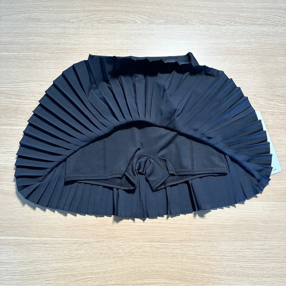NWT Alo Yoga Grand Slam Tennis Skirt in black